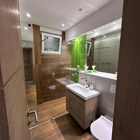 Appartement Center Accross Bbi Shopping Mall