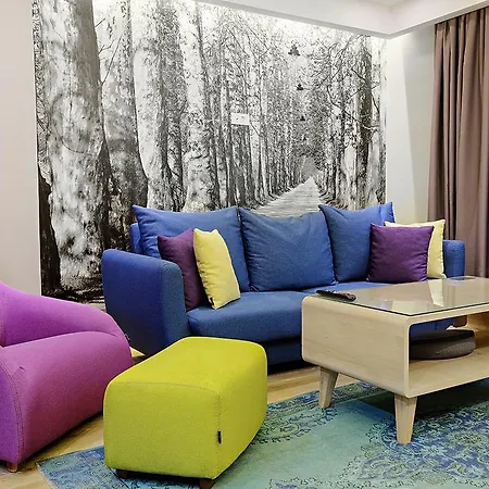 Apartment Center Accross Bbi Shopping Mall *